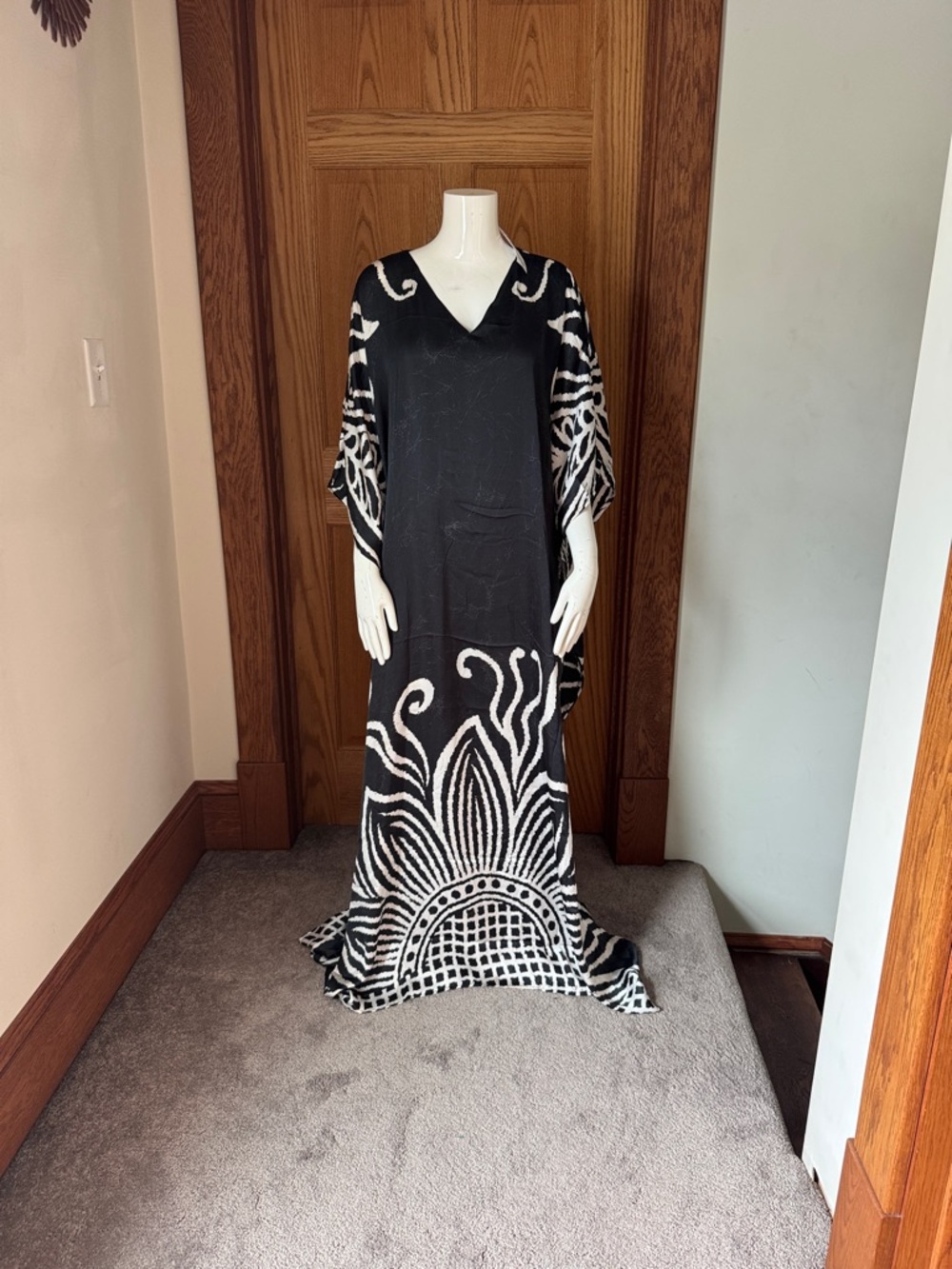Sante Classics Black White Kaftan Muumuu Dress OS Bold Floral Scroll Print